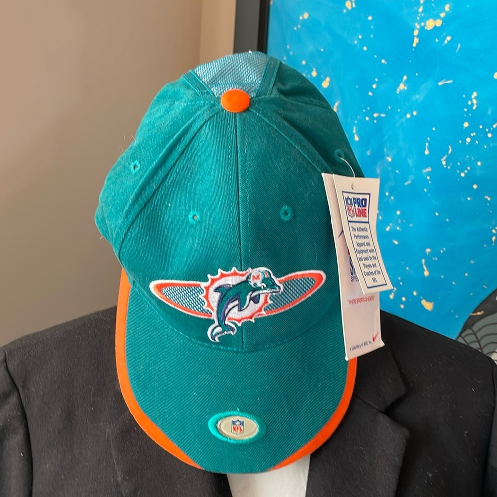 Vintage Miami Dolphins strap back hat!